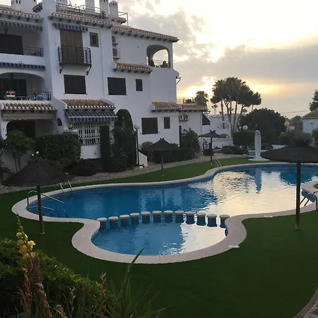 Apartmán Touristenwohnung Mit Schwimmbad Cabo Roig