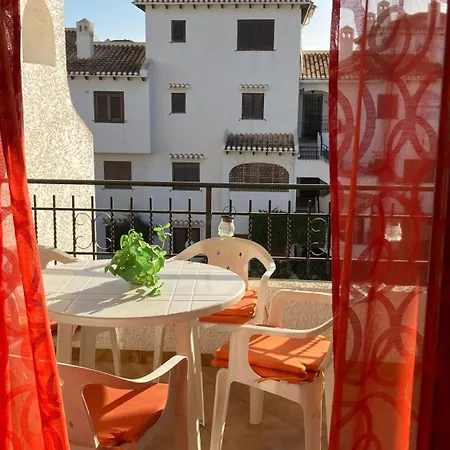 Touristenwohnung Mit Schwimmbad Apartmán