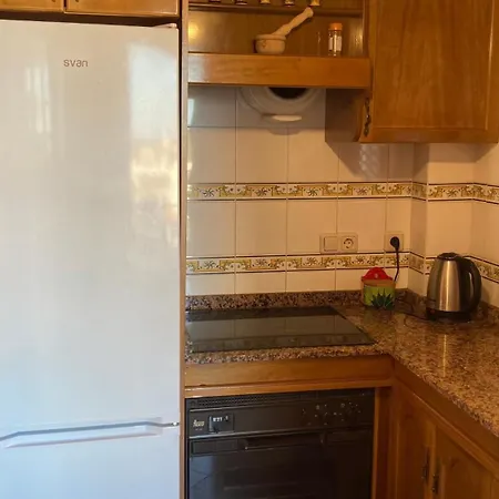 Touristenwohnung Mit Schwimmbad Daire Cabo Roig